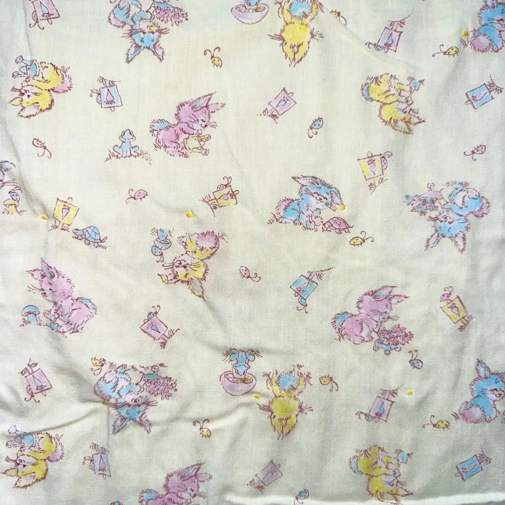 EUC Vintage Baby Blanket Quilt with Bunny Print in Pale Yellow Gender Neutral